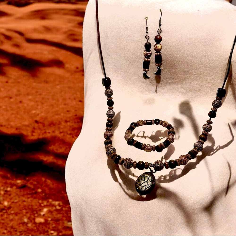 Elegant Brown Beaded Jewelry Set